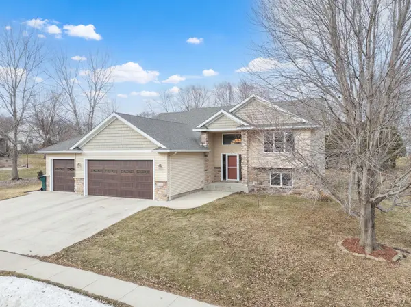 2359 Scenic Point DR SW, Rochester, MN 55902