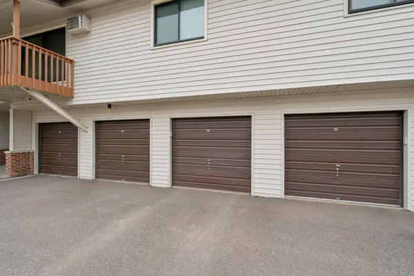 4002 Foss RD #102, Saint Anthony, MN 55421