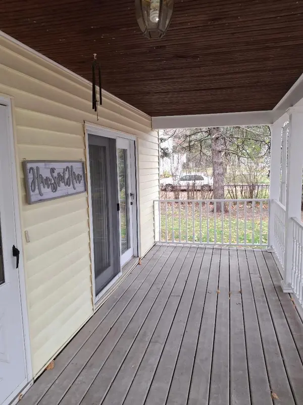 812 Mcknight RD N, Maplewood, MN 55119