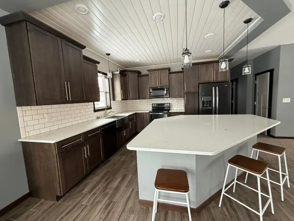 110 4th PL SW, Geneva, MN 56035