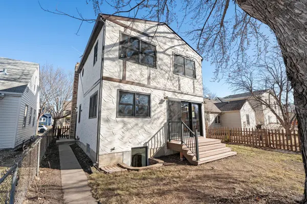 1132 Iowa AVE W, Saint Paul, MN 55108