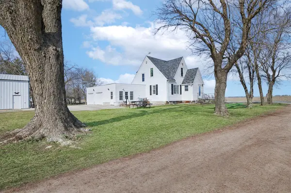 42365 150th ST, Waseca, MN 56093