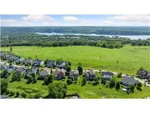 982 Inspiration Pkwy N, Bayport, MN 55003