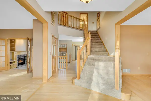 4105 Countryview DR, Eagan, MN 55123