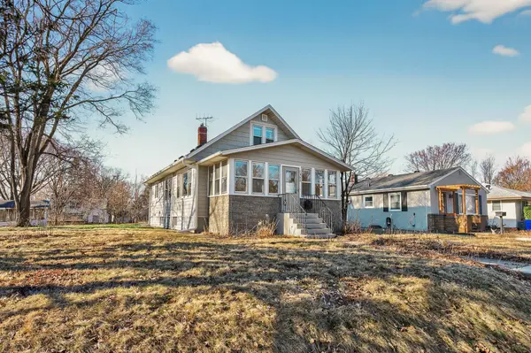 1952 Orange AVE E, Saint Paul, MN 55119
