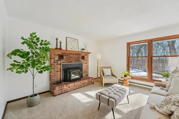 5520 Glenavon AVE, Minnetonka, MN 55345