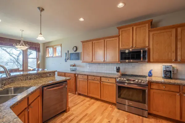 2221 Greenfield DR E, Northfield, MN 55057