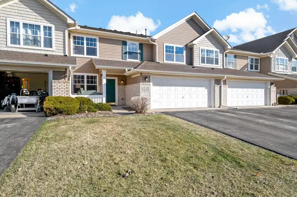 17217 Encina PATH #902, Farmington, MN 55024