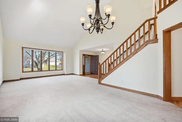 76 Marcin HL, Burnsville, MN 55337