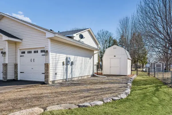 10655 57th ST NE, Albertville, MN 55301