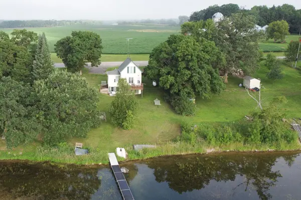 13847 Pearl Lake LN, Detroit Lakes, MN 56501