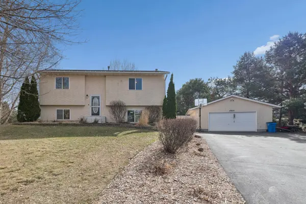 37625 Eleanor AVE, North Branch, MN 55056