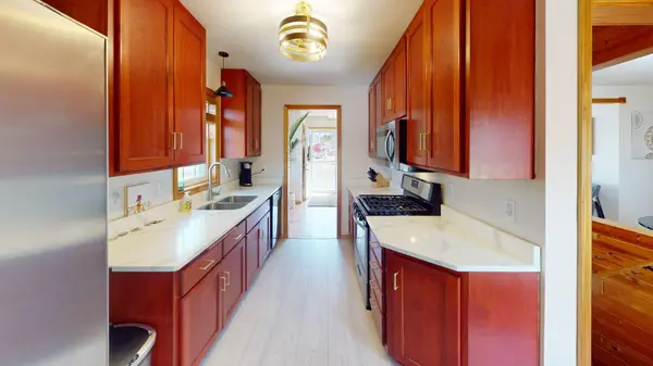 116 Lockey AVE, Center City, MN 55012