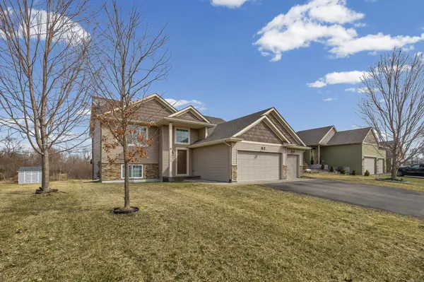 1018 Wendover ST NE, Isanti, MN 55040