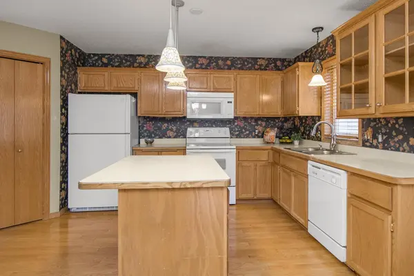 6493 Blaine AVE, Inver Grove Heights, MN 55076