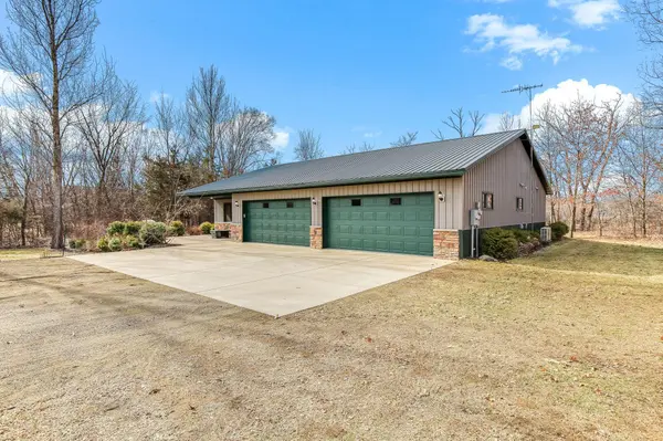 9401 127th ST SE, Clear Lake, MN 55319