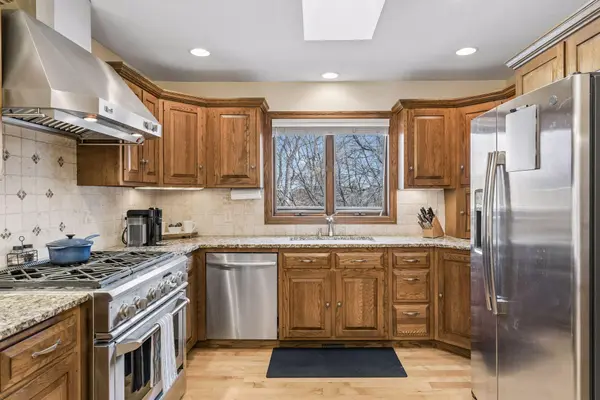 1638 Celia RD, Mendota Heights, MN 55118