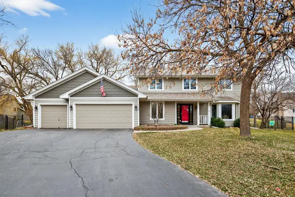 1704 Sunrise CT, Burnsville, MN 55306