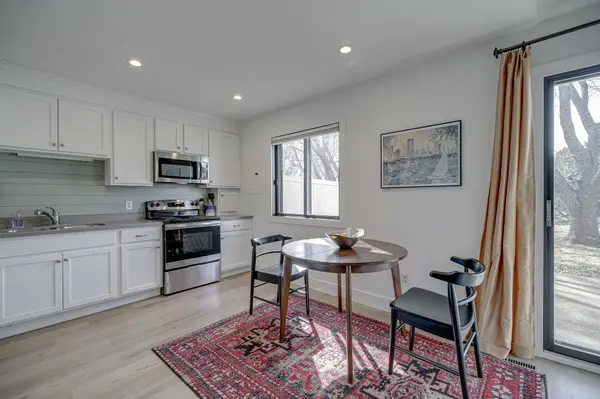 5478 Sanibel DR, Minnetonka, MN 55343