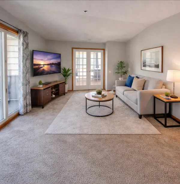 2110 Ridge DR #32, Saint Louis Park, MN 55416