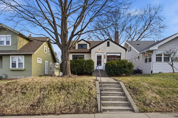 1532 Canfield AVE, Saint Paul, MN 55108