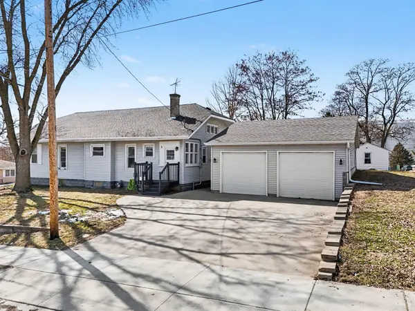 213 Boulevard AVE NE, Montgomery, MN 56069