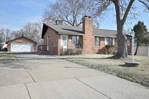 6211 Brooklyn DR, Brooklyn Center, MN 55430