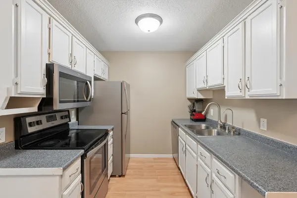 4195 W 137th ST, Savage, MN 55378