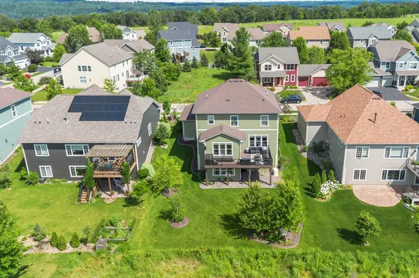 216 Prairie WAY, Bayport, MN 55003