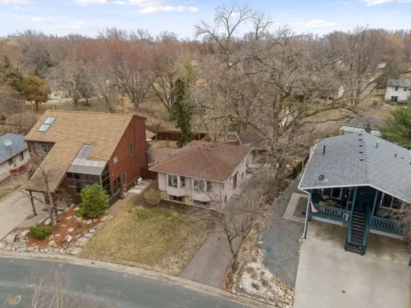 14407 Watersedge TRL NE, Prior Lake, MN 55372