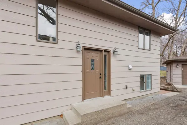 14407 Watersedge TRL NE, Prior Lake, MN 55372