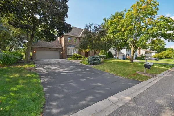 4615 Juneau LN N, Plymouth, MN 55446