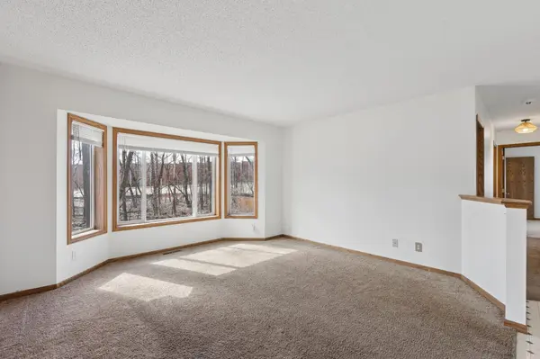 9597 Mill Trail LN, Monticello, MN 55362
