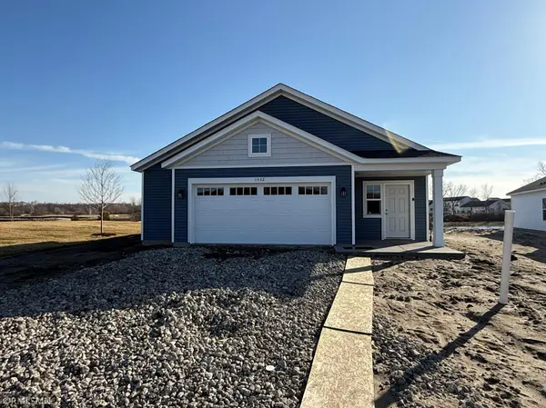 1532 Meadows DR, East Bethel, MN 55005