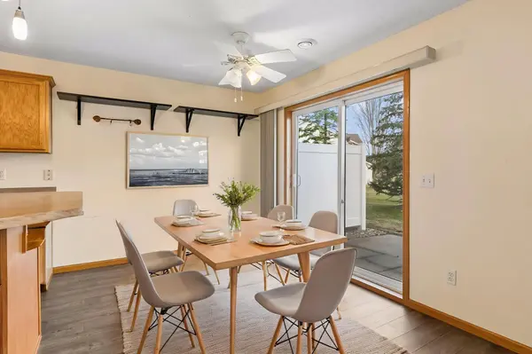 1715 Talon TRL, Eagan, MN 55122