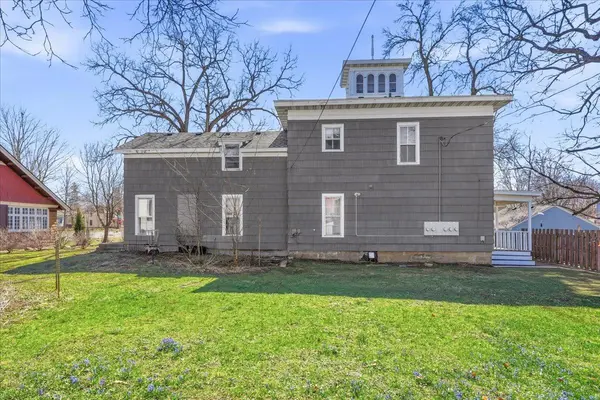 315 E Maple ST, River Falls, WI 54022
