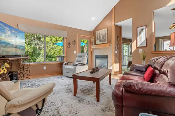 17990 Nixon DR NW, Elk River, MN 55330