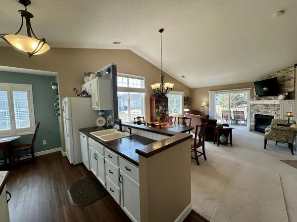 7063 Dupre RD, Centerville, MN 55038