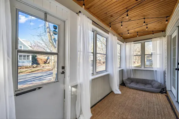 898 Juno AVE, Saint Paul, MN 55102