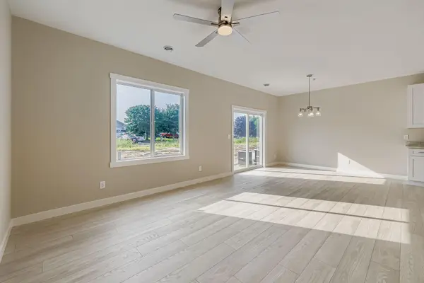 2117 Cleveland WAY S, Cambridge, MN 55008