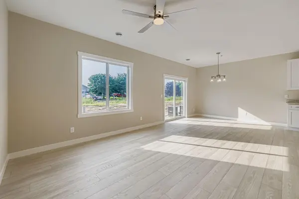 2123 Cleveland WAY S, Cambridge, MN 55008