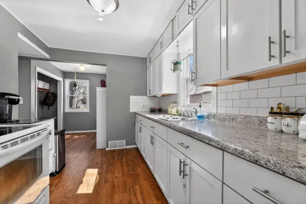 1373 Jefferson ST SE, Hutchinson, MN 55350