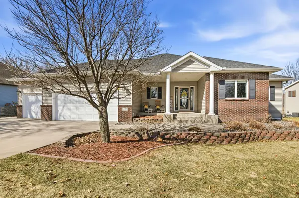 1403 10th AVE N,  Sartell,  MN 56377