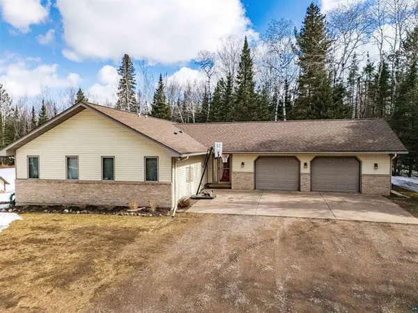 114 Pine Ridge RD, Esko, MN 55733