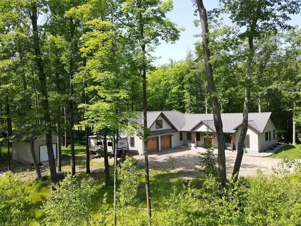 19842 N Gama Beach RD, Grand Rapids, MN 55744
