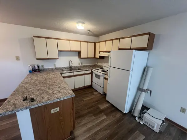 1259 Taylor ST ##3, Shakopee, MN 55379