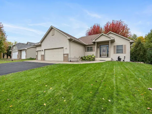 31104 Morley DR, Lindstrom, MN 55045