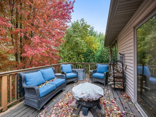 31104 Morley DR, Lindstrom, MN 55045