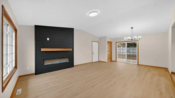 1032 Lilac LN, Lake City, MN 55041