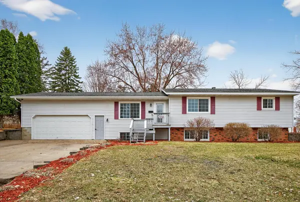 1032 Lilac LN, Lake City, MN 55041